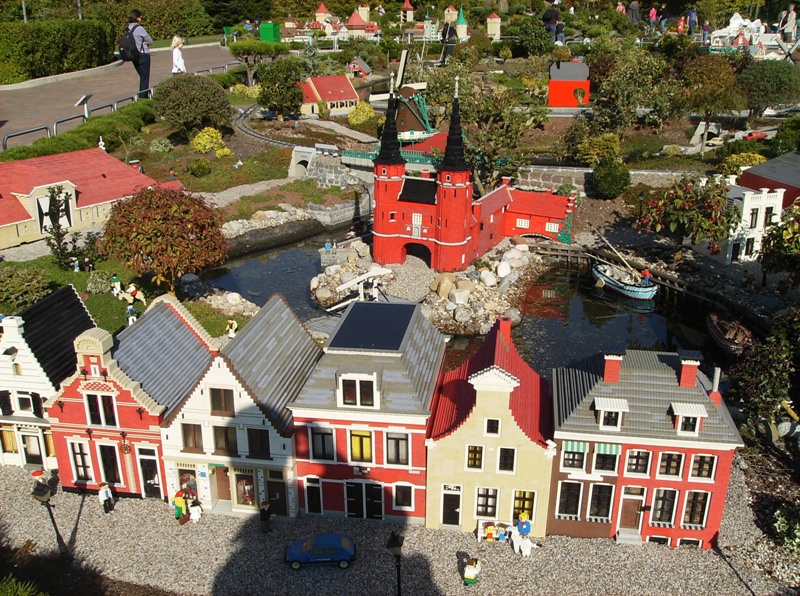 miniland047.jpg