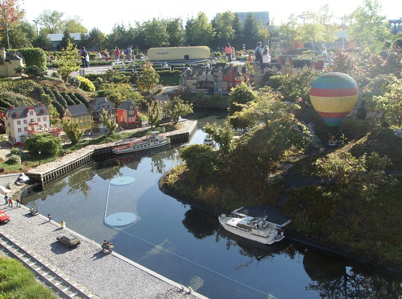 miniland069.jpg