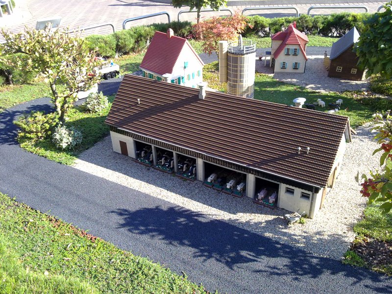 miniland088.jpg