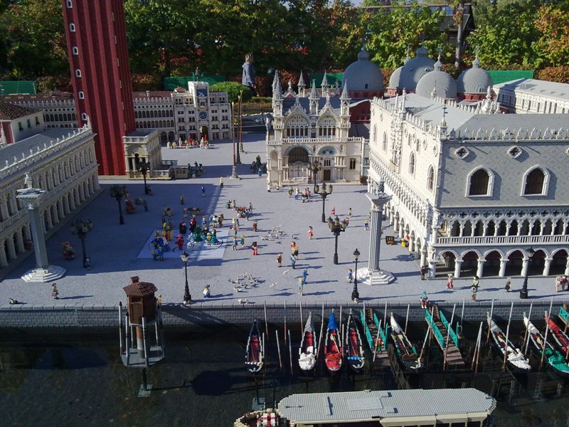 miniland103.jpg