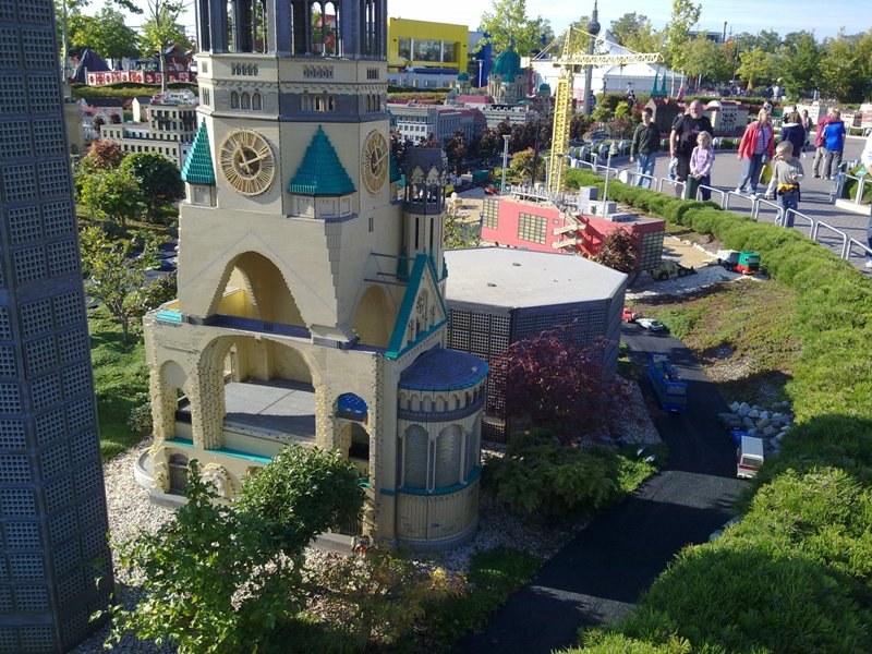 miniland123.jpg