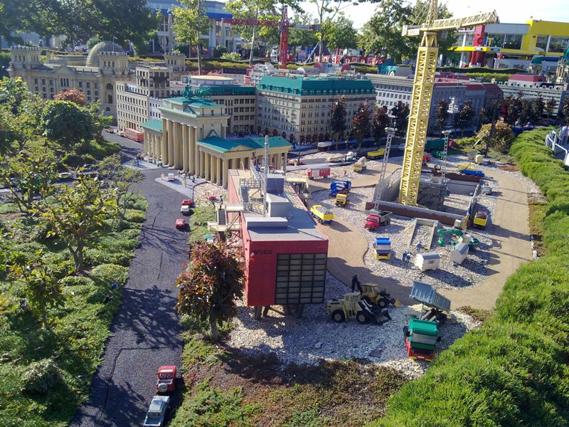 miniland124.jpg