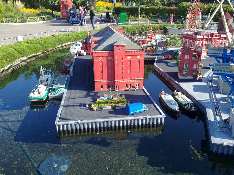 miniland170.jpg