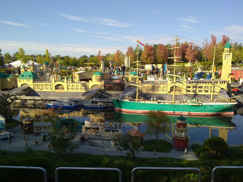 miniland178.jpg