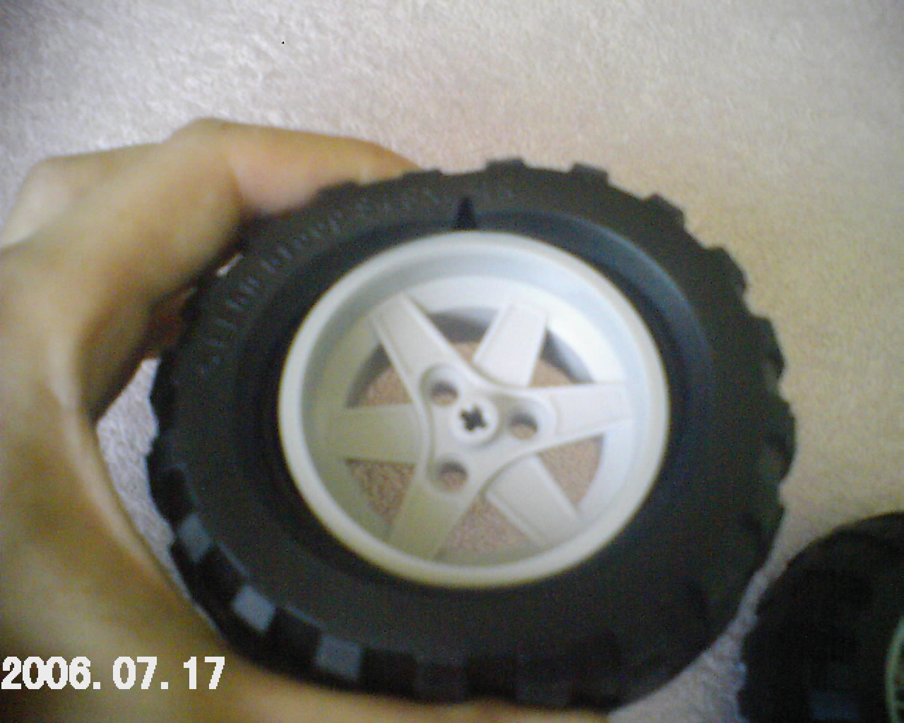 damaged_wheel_3.jpg