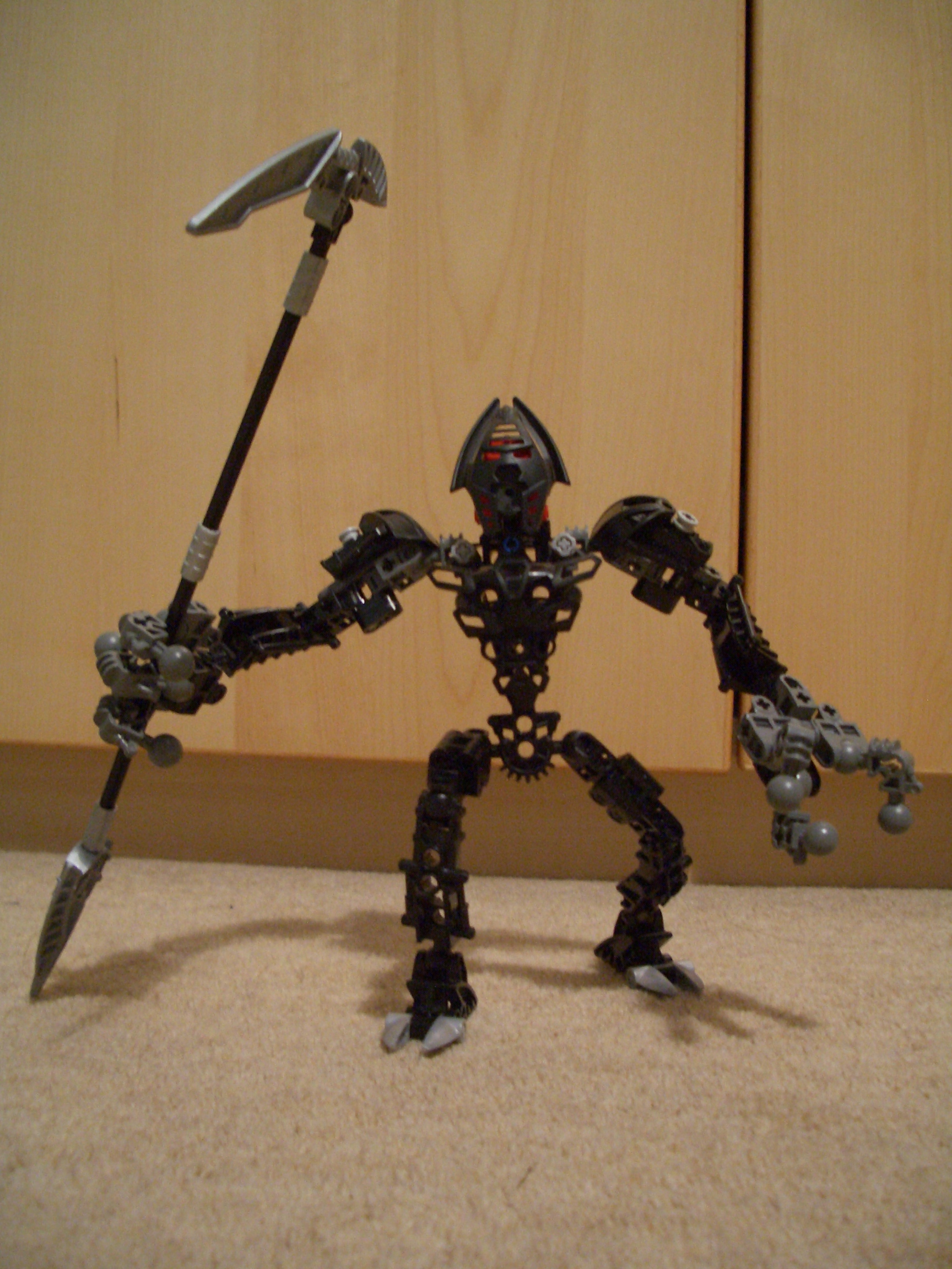 makuta_posed_.jpg