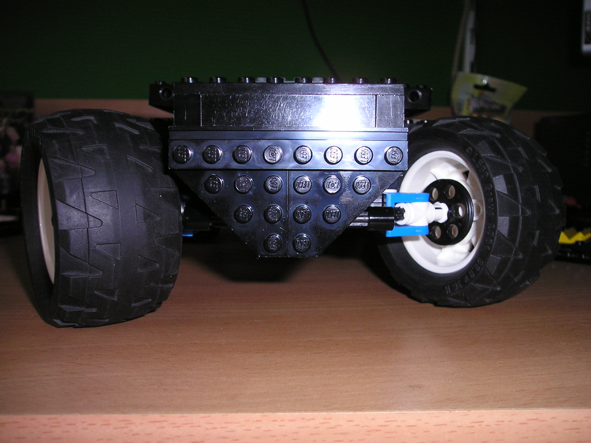 p12_nieuw_chassis_2.jpg