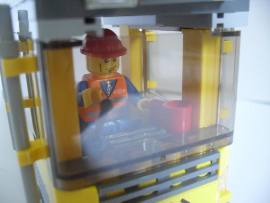 car_minifig.jpg
