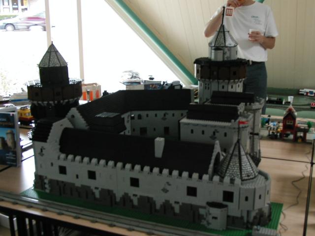 castle2.jpg