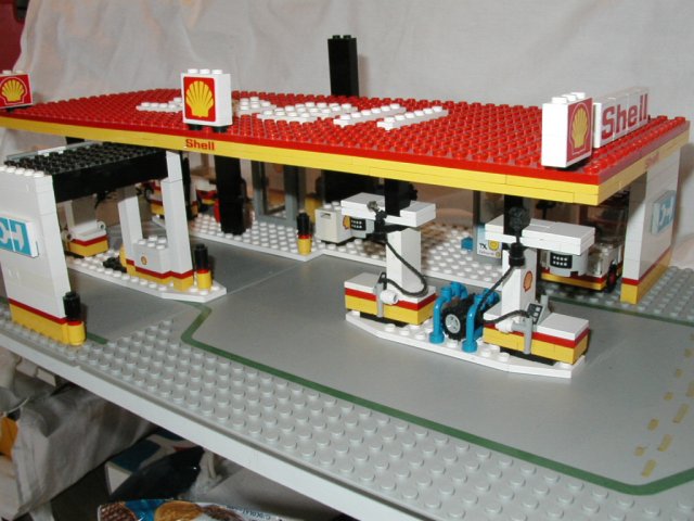service_station_05.jpg