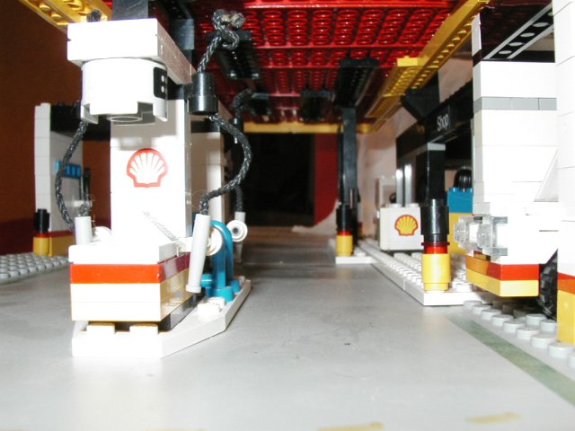 service_station_06.jpg