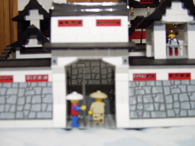 q_castle1b.jpg