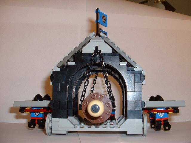 blackfalconbatteringram02.jpg