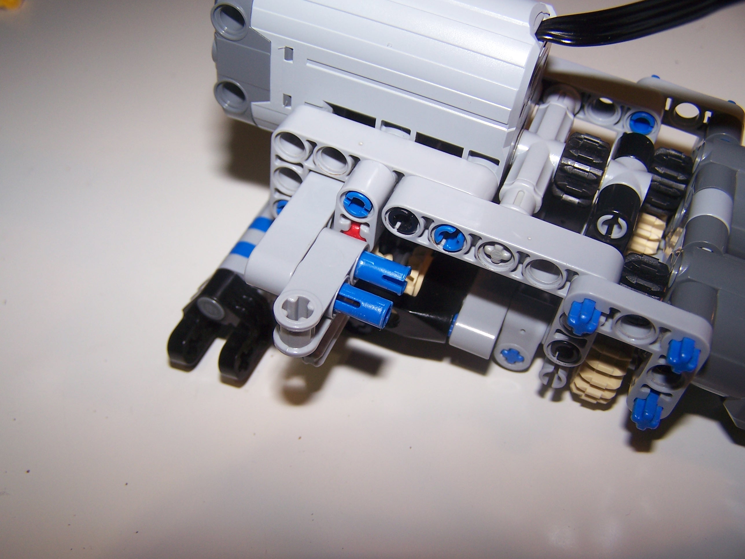 axle029.jpg
