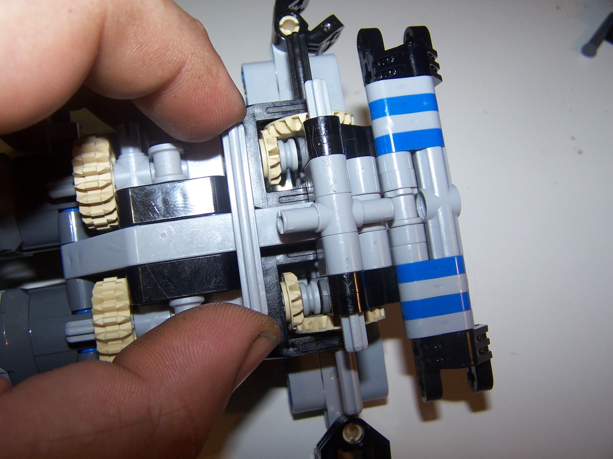 axle033.jpg