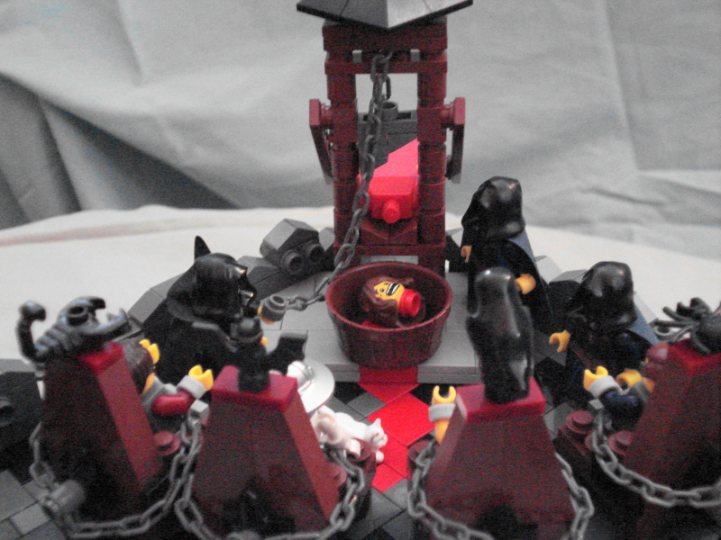 guillotine_front_view.jpg