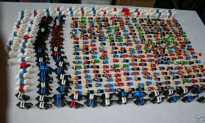 minifigs-and-horses.jpg