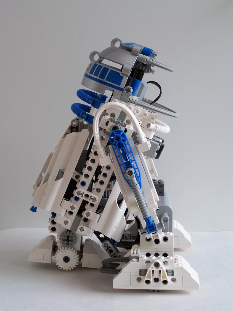 r2d2-004.jpg