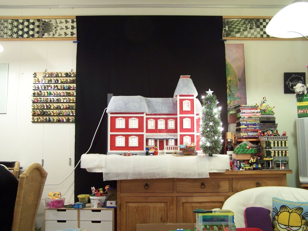 maxifig-dollhouse-x-mas-08_what_it_really_looks_like.jpg