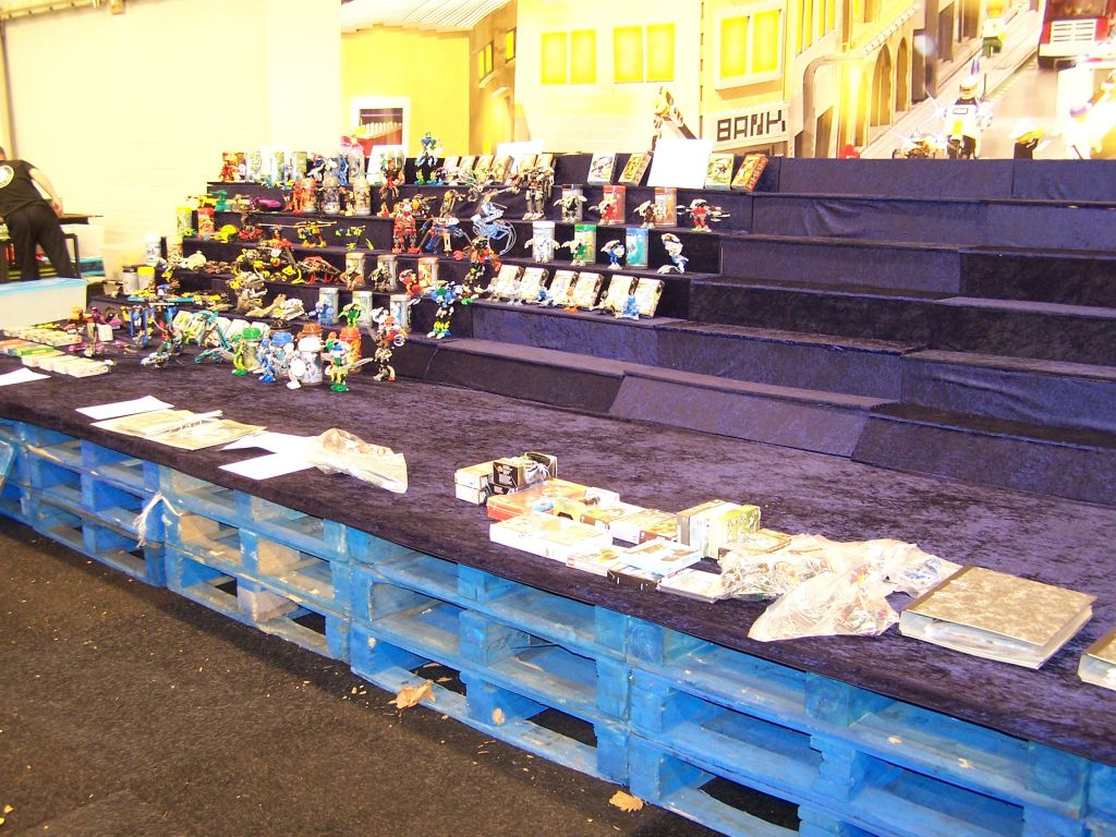 lego-world-2007-setting_up-025.jpg