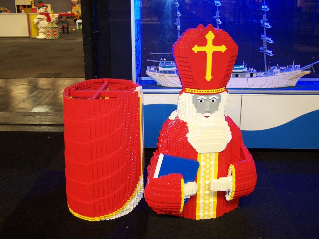 lego-world-2007-setting_up-038.jpg