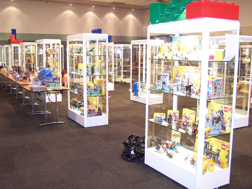 lego-world-2007-setting_up-044.jpg