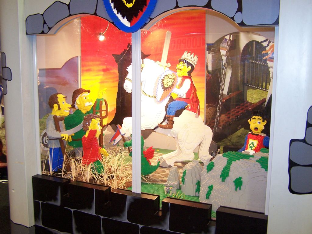 lego-world-2007-setting_up-068.jpg