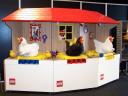 lego-world-2007-setting_up-077.jpg