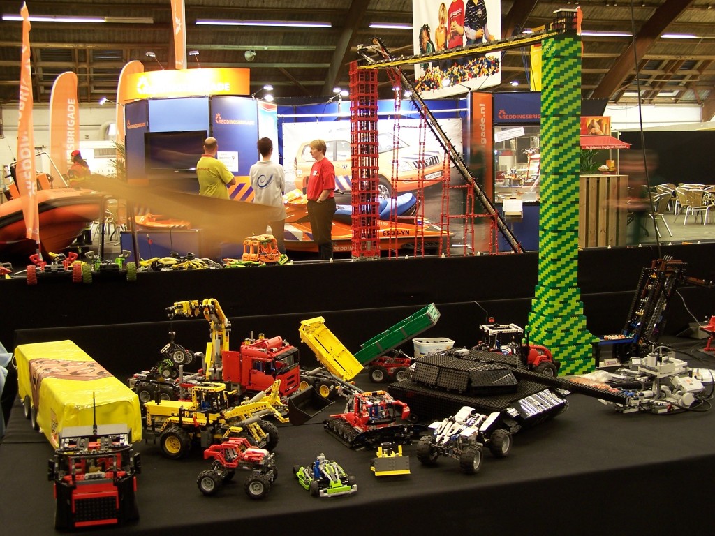 lego-world-2009-330-moc-gbc.jpg