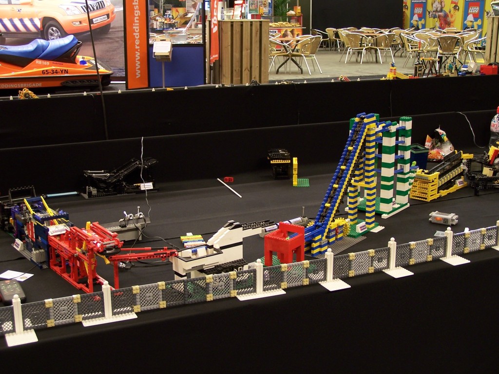 lego-world-2009-333-moc-gbc.jpg
