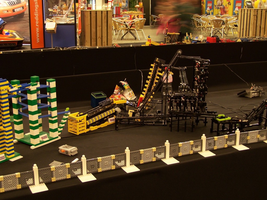 lego-world-2009-334-moc-gbc.jpg
