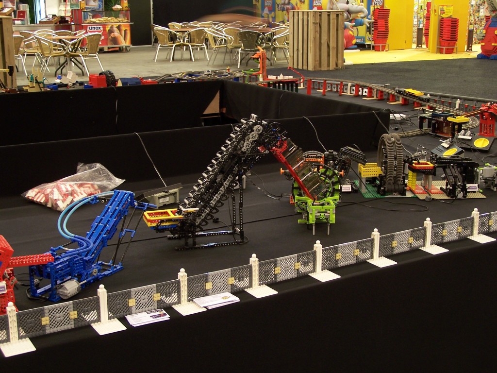 lego-world-2009-336-moc-gbc.jpg