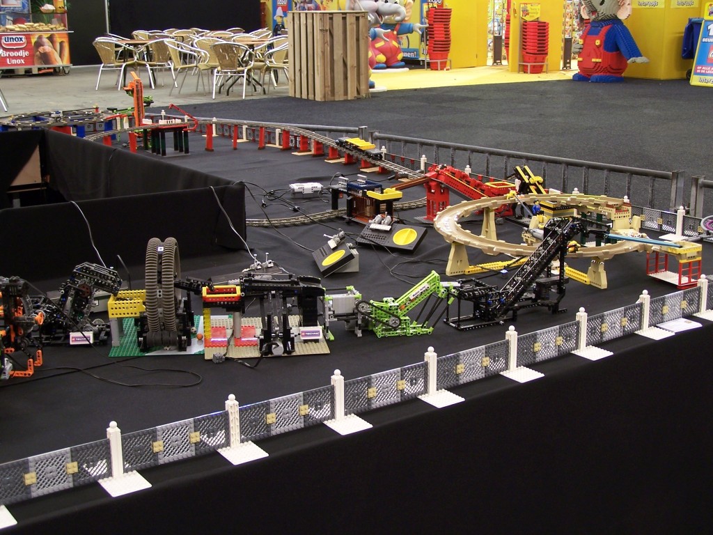 lego-world-2009-337-moc-gbc.jpg