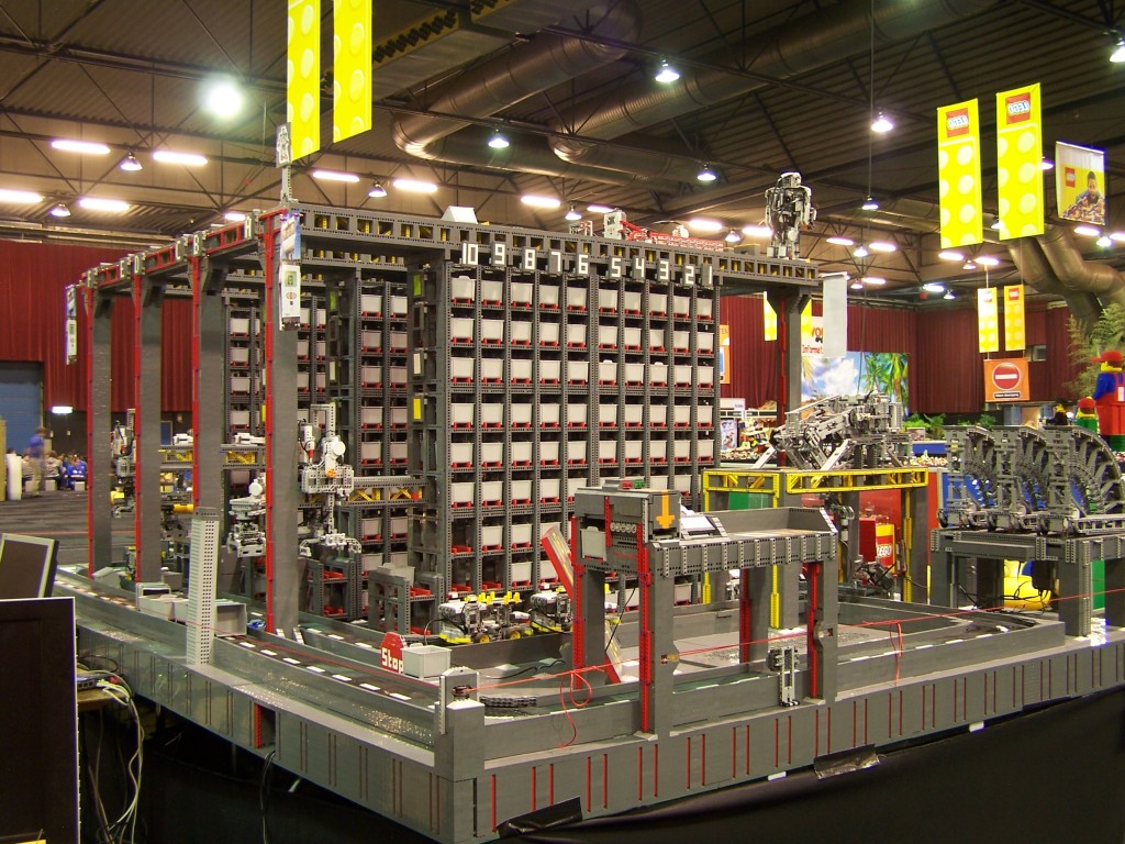 lego-world-2009-386-moc-nxt.jpg