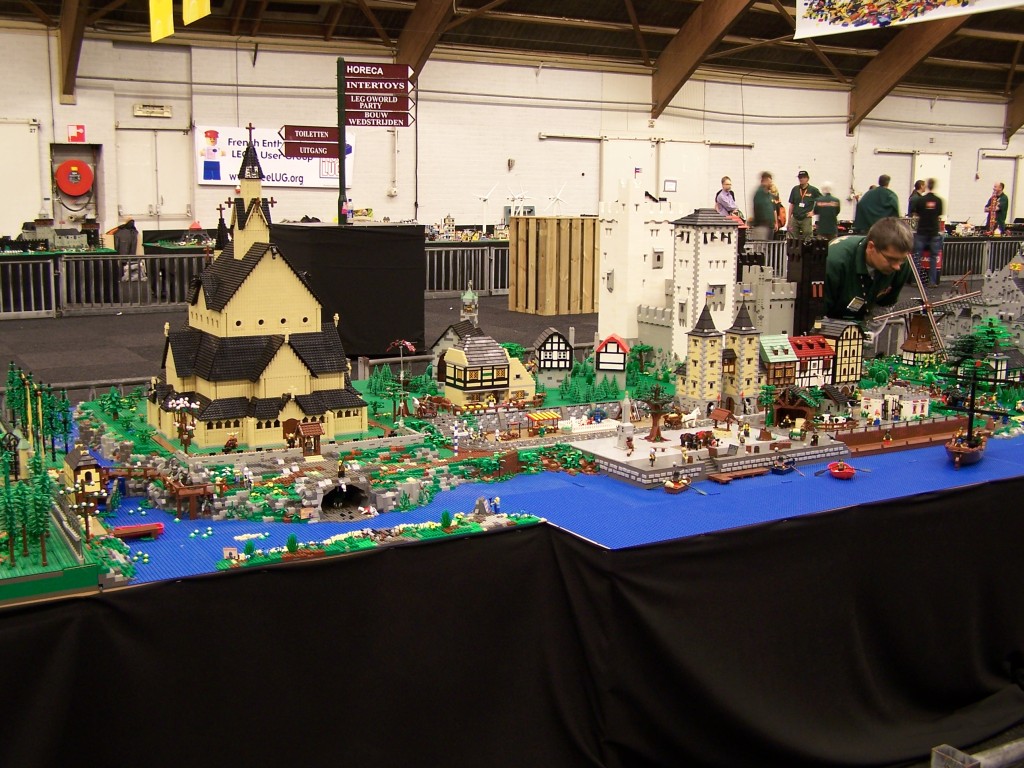lego-world-2009-290-moc-castle.jpg
