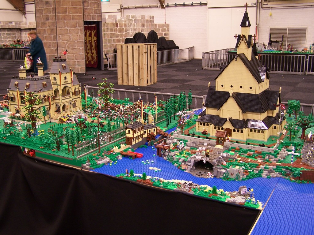 lego-world-2009-292-moc-castle.jpg