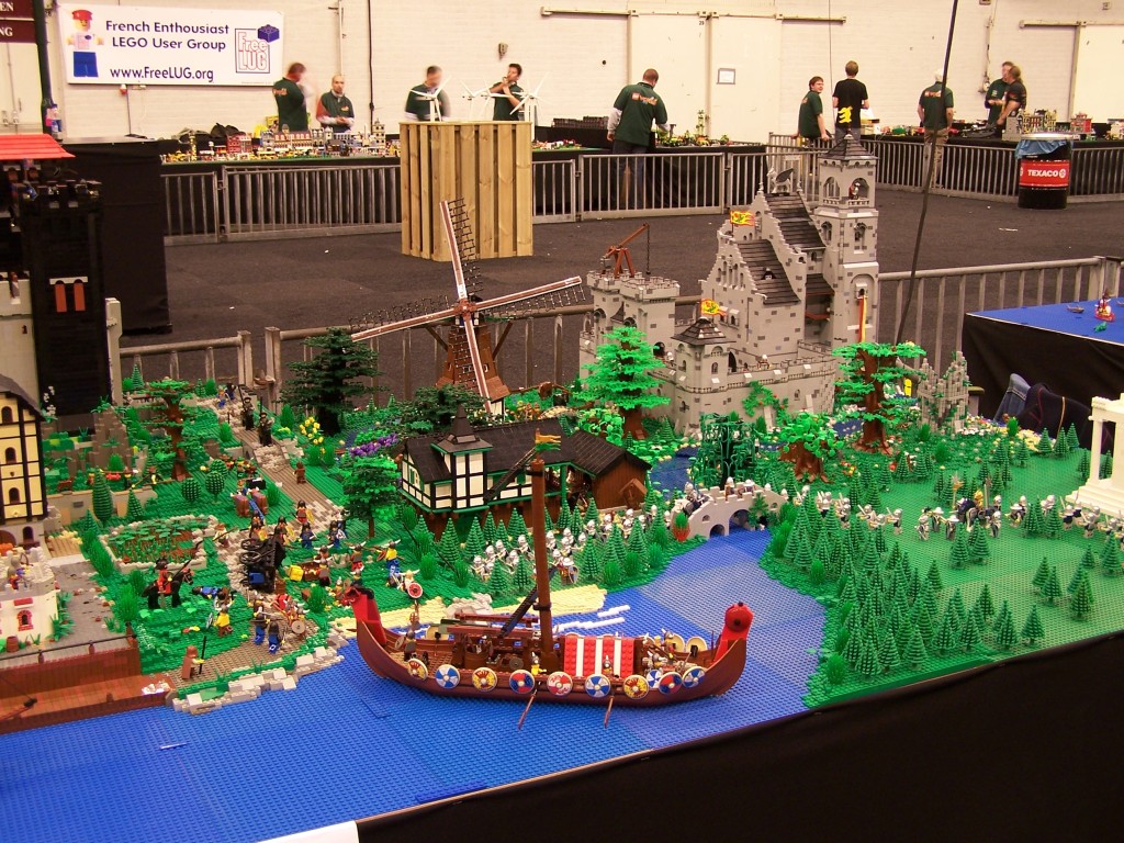 lego-world-2009-299-moc-castle.jpg