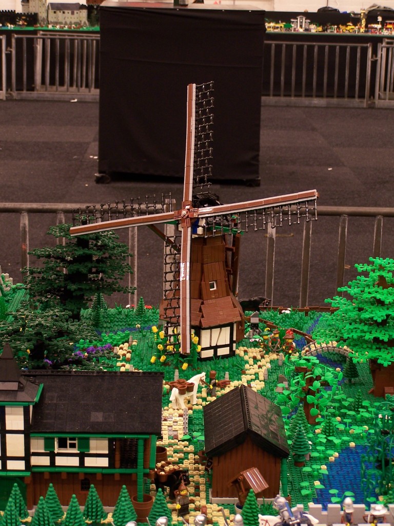 lego-world-2009-301-moc-castle.jpg