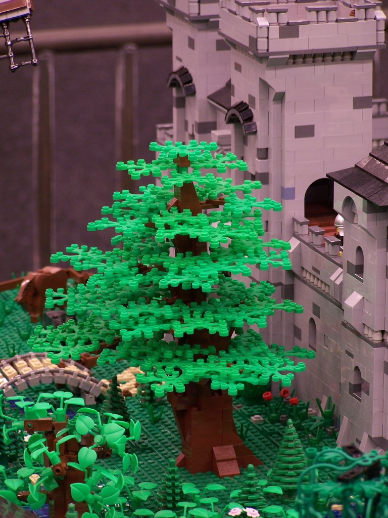 lego-world-2009-305-moc-castle.jpg
