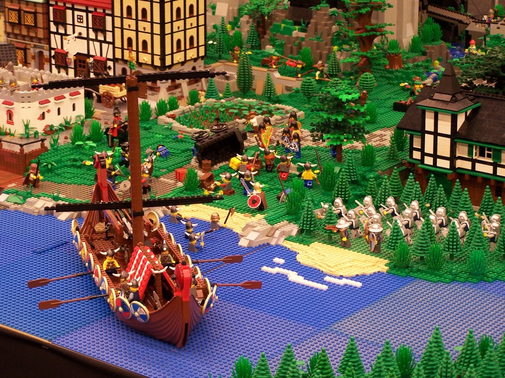 lego-world-2009-308-moc-castle.jpg