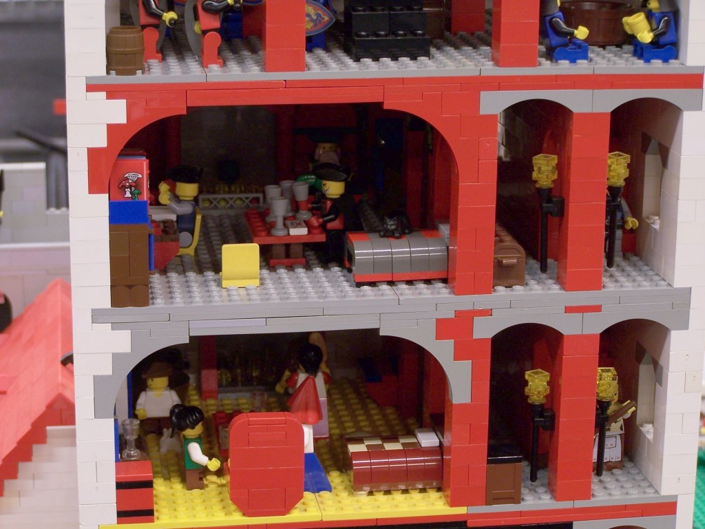 lego-world-2009-315-moc-castle.jpg