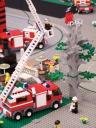 lego-world-2009-362-moc-incident-city.jpg