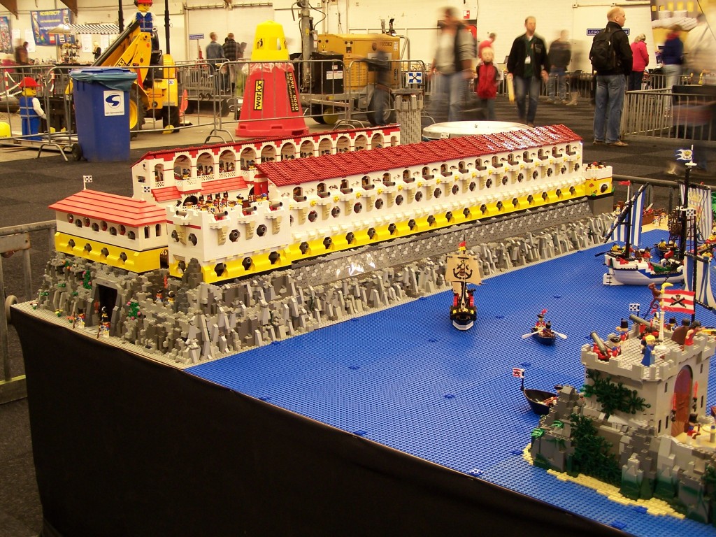 lego-world-2009-412-moc-pirates.jpg