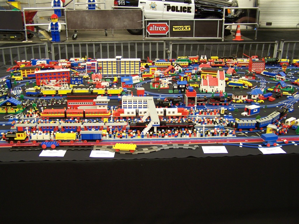 lego-world-2009-424-moc-trains-niels.jpg