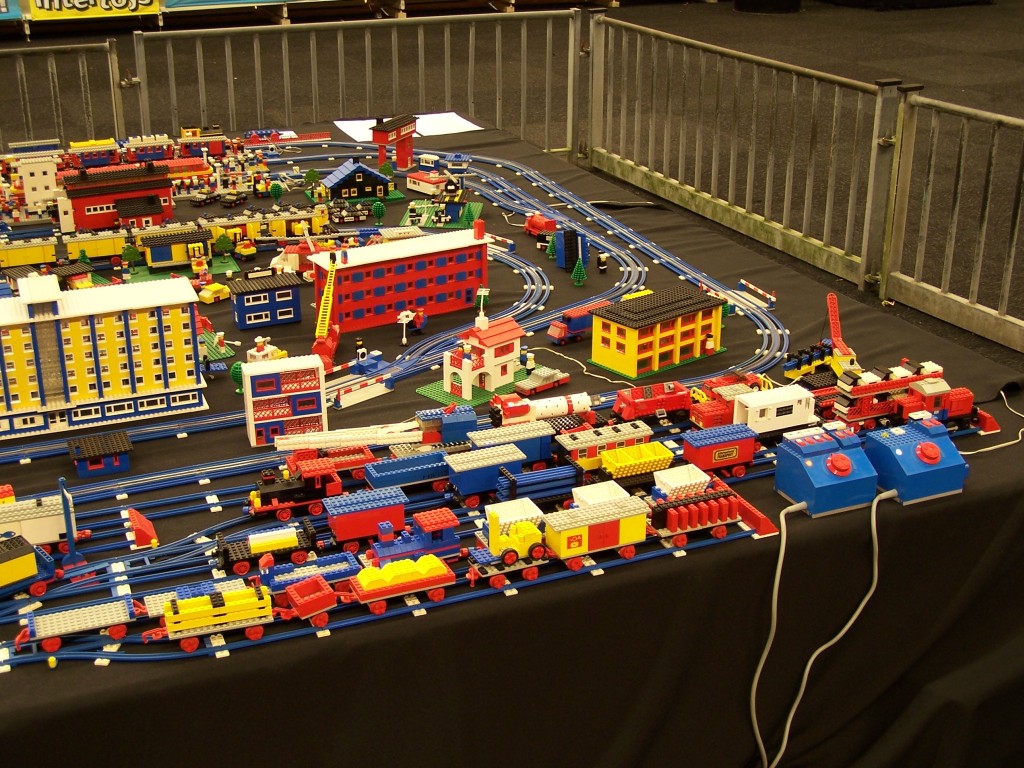 lego-world-2009-432-moc-trains-niels.jpg