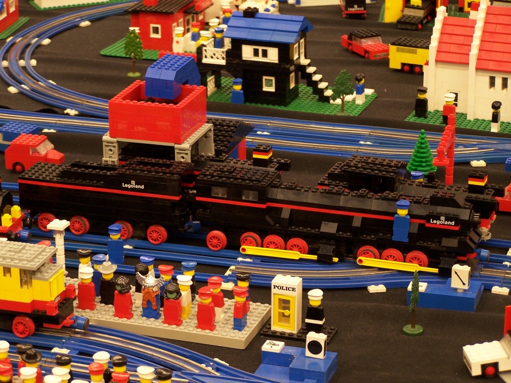 lego-world-2009-435-moc-trains-niels.jpg