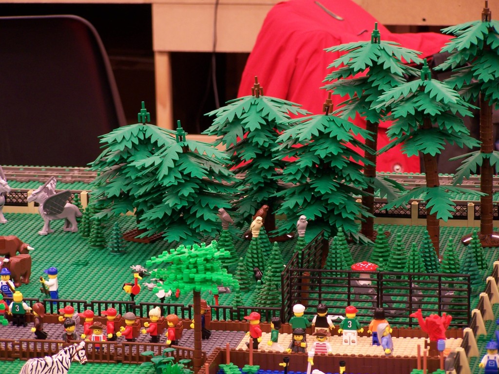 lego-world-2009-448-moc-trains.jpg
