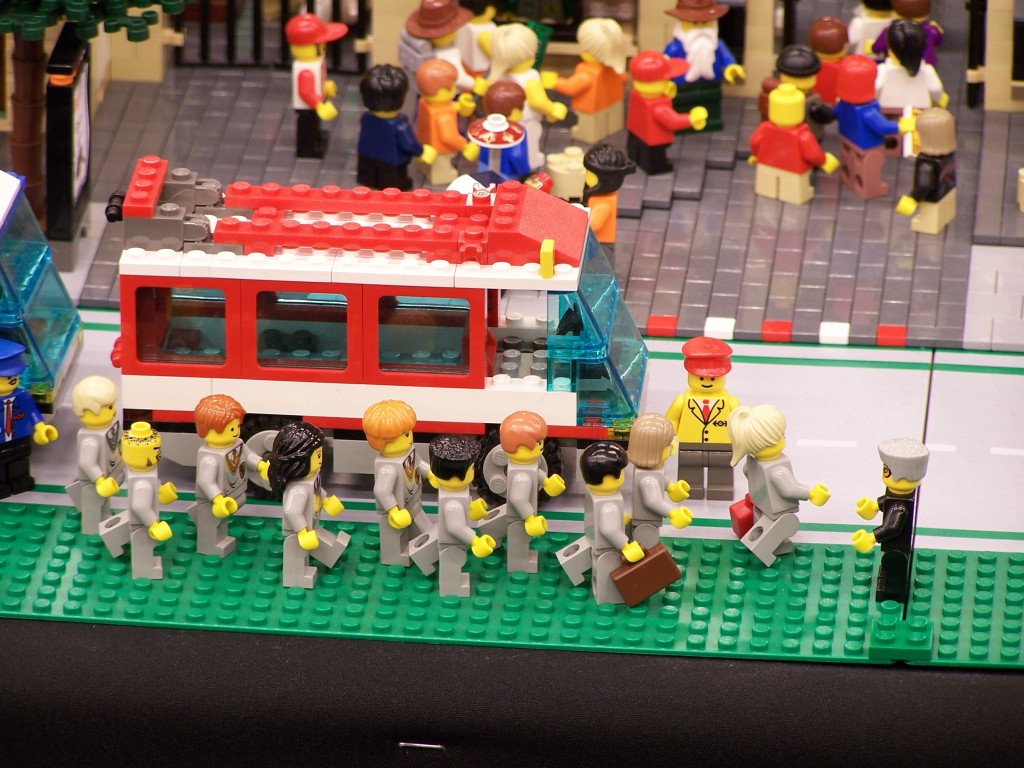 lego-world-2009-459-moc-trains.jpg