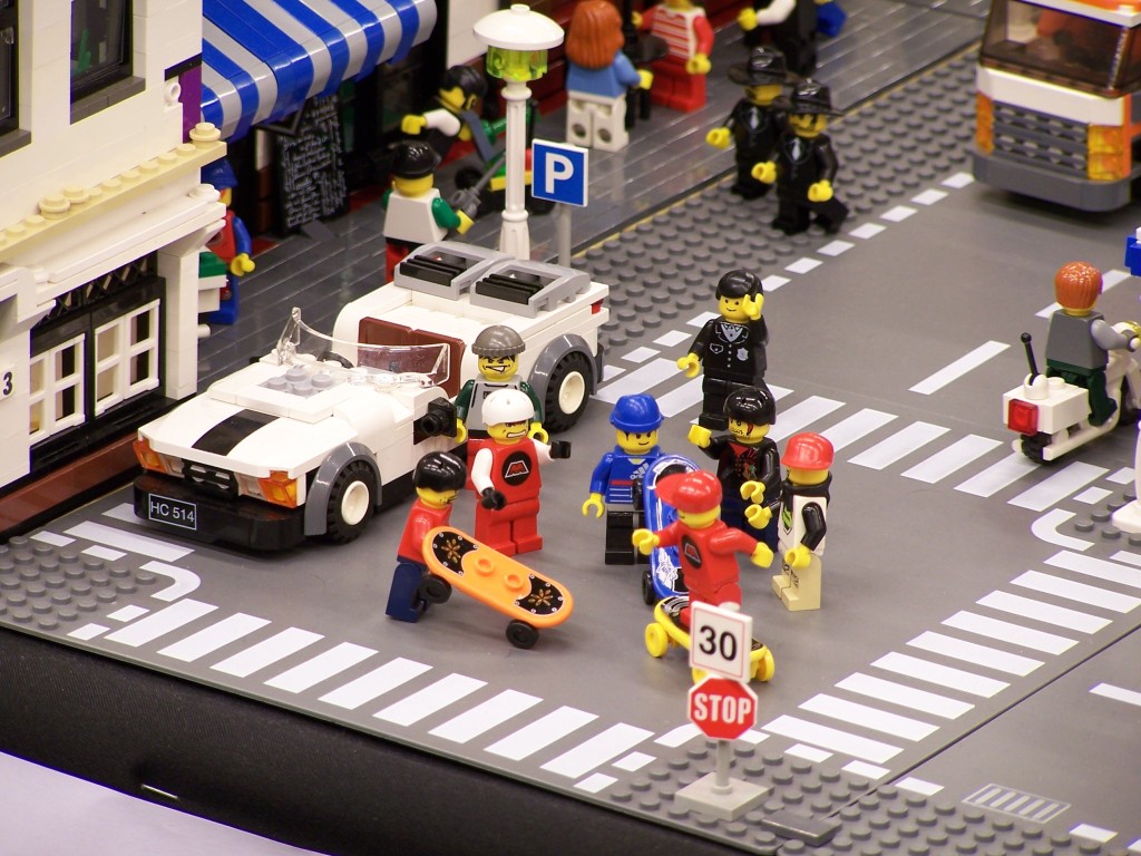 lego-world-2009-461-moc-trains.jpg