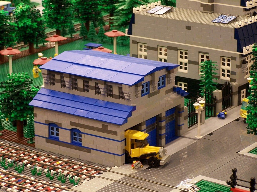 lego-world-2009-485-moc-trains.jpg